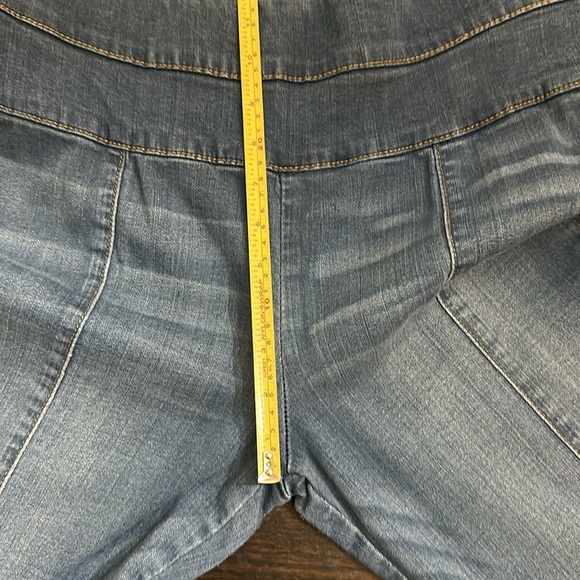 Democracy sz L - Picture 10 of 13